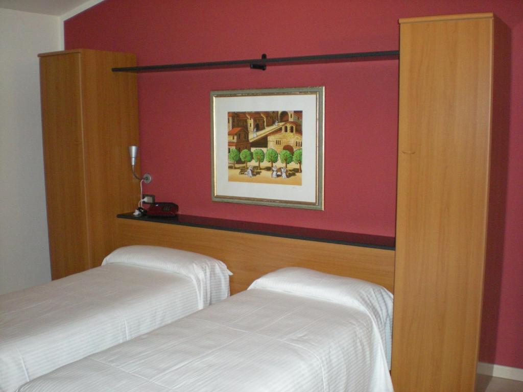 Aer Hotel Malpensa Oleggio Bilik gambar