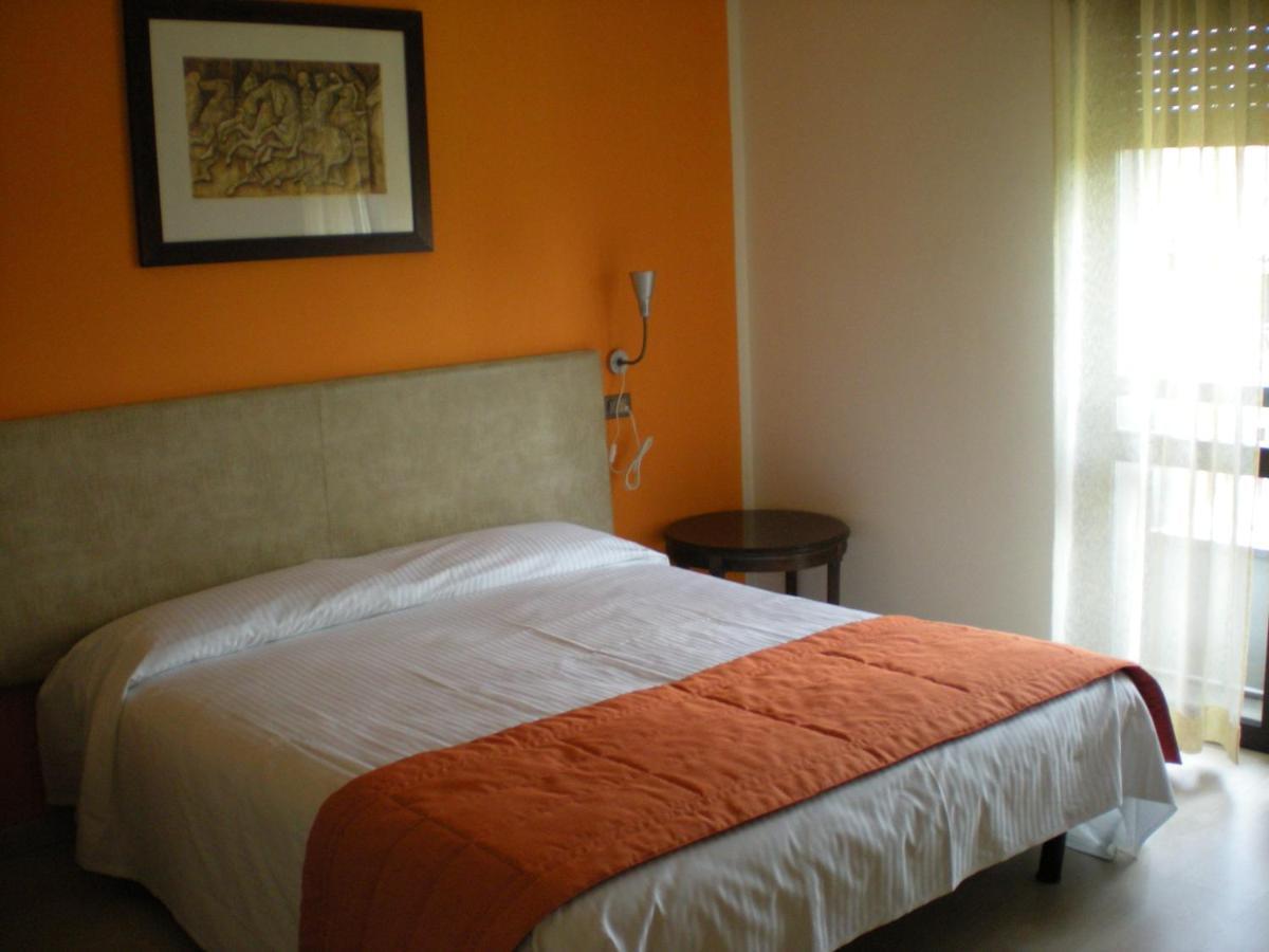 Aer Hotel Malpensa Oleggio Bilik gambar